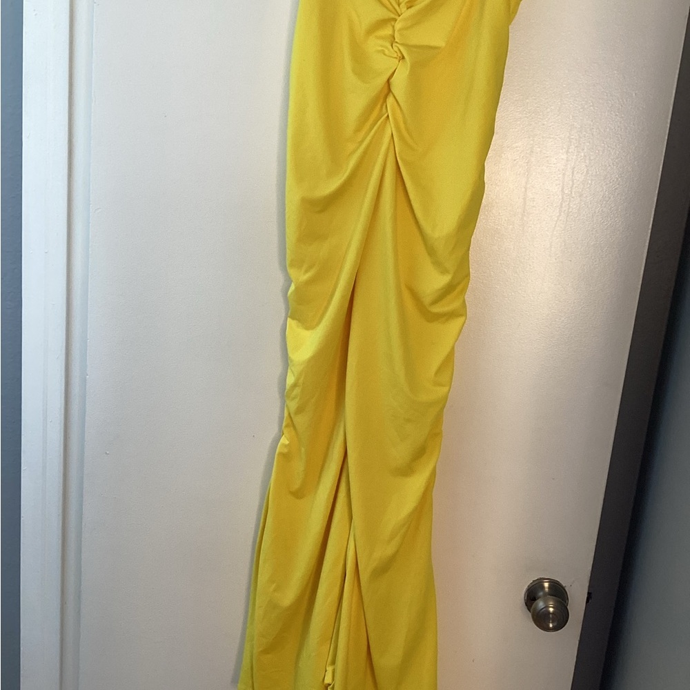 Wide Leg Ruched Yellow Jumpsuit - Picture 11 of 12